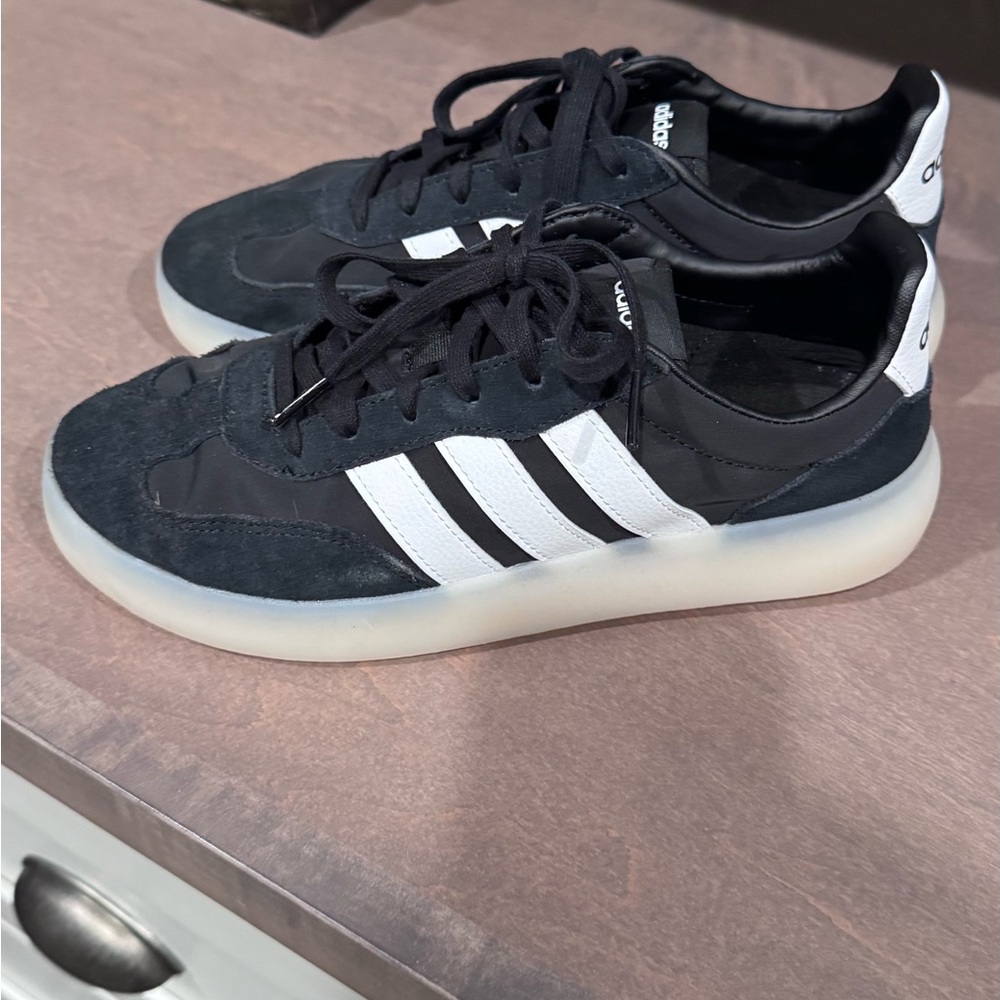 Adidas Sneakers